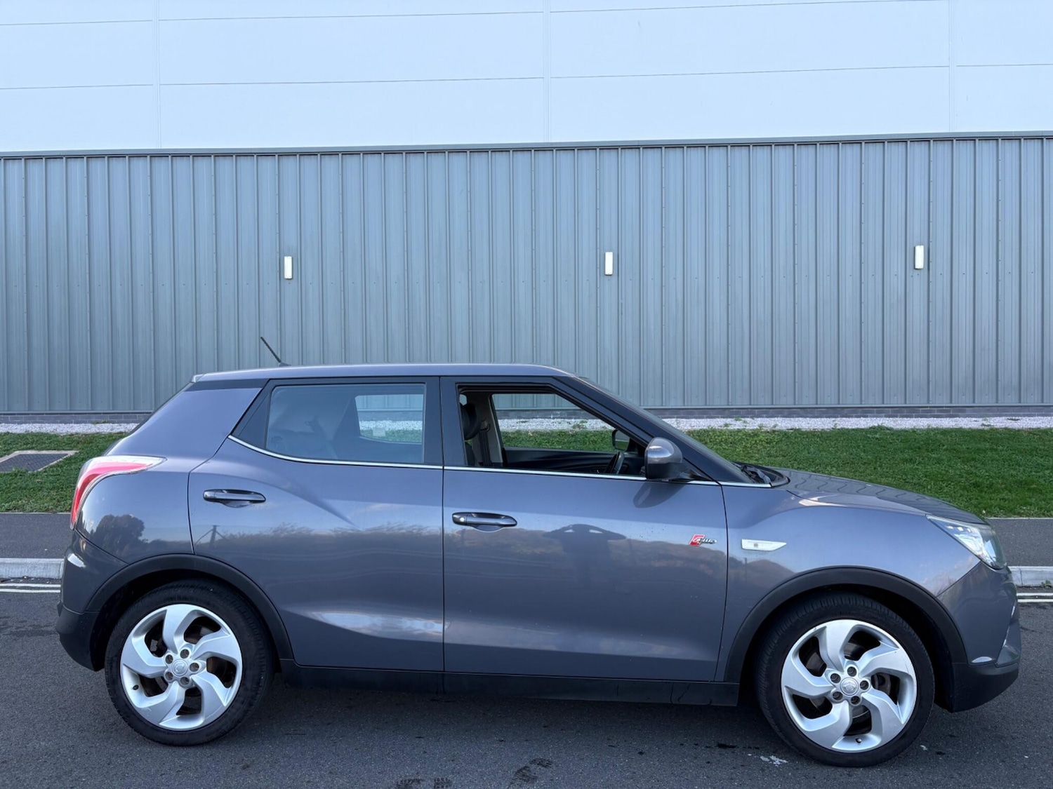 Used Ssangyong Tivoli 2016 for sale - 76866225: Photo 64