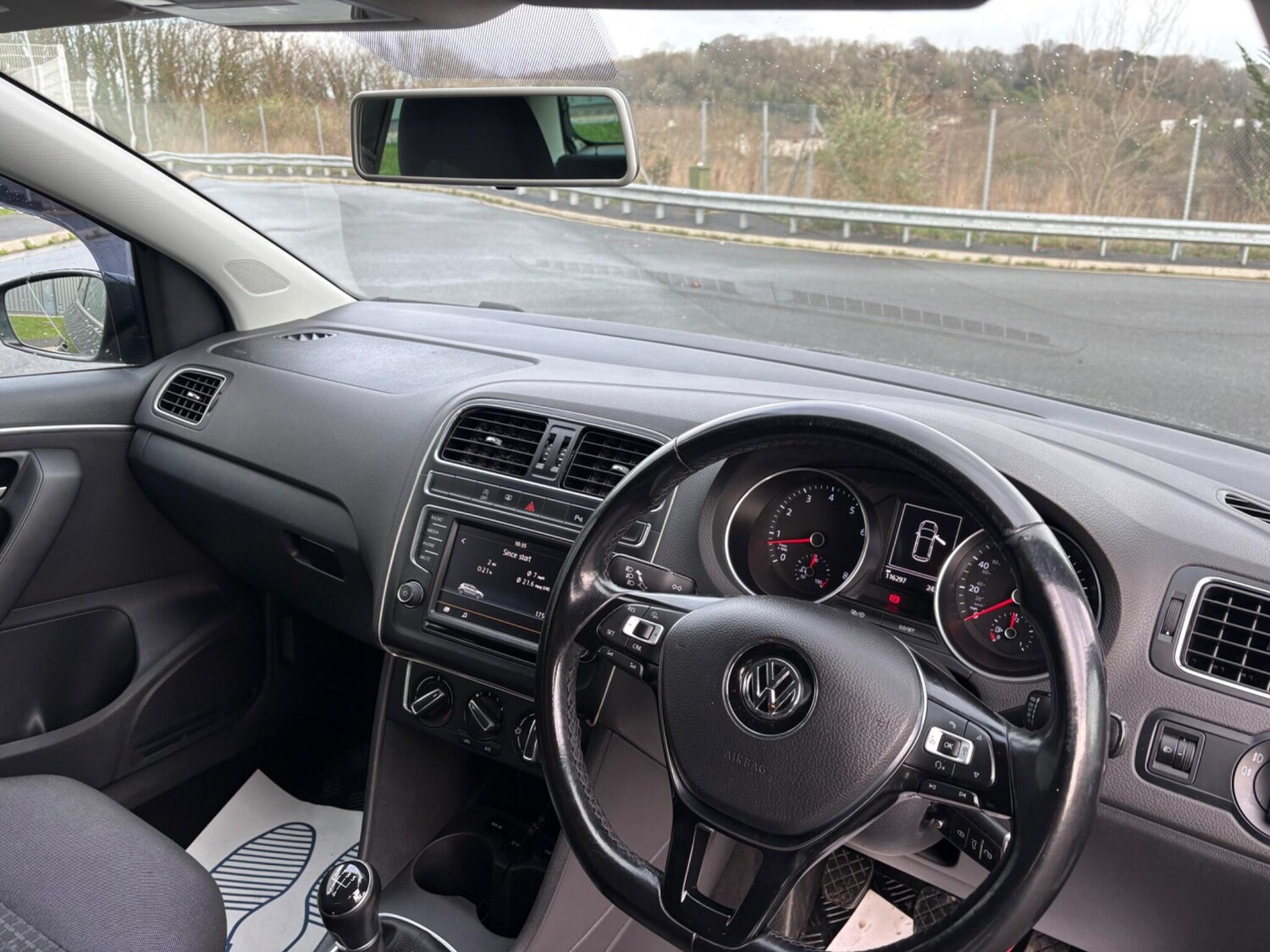 Used Volkswagen Polo for sale - 77538132: Photo 22