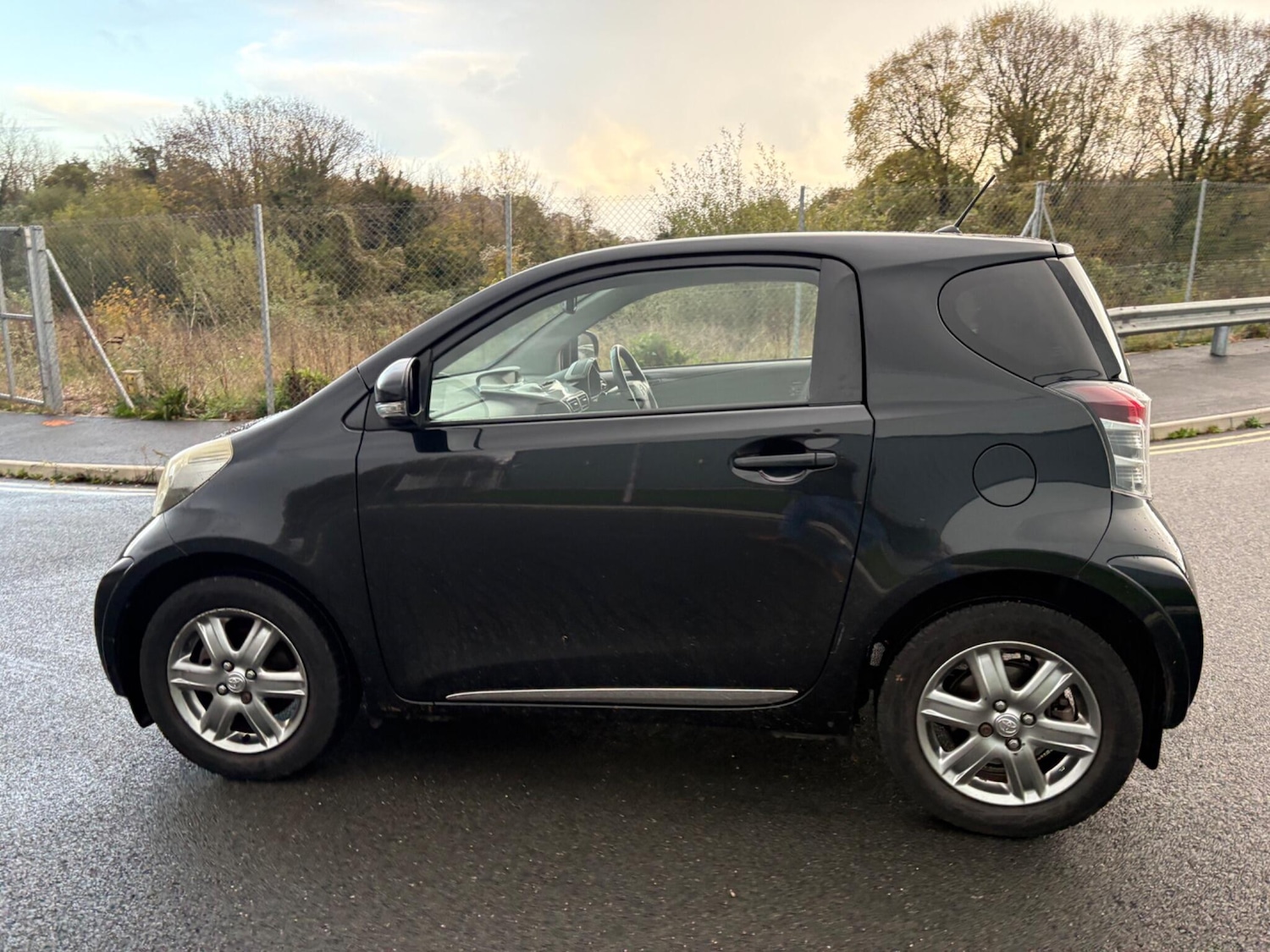 Used Toyota IQ 2009 for sale - 76866370: Photo 5