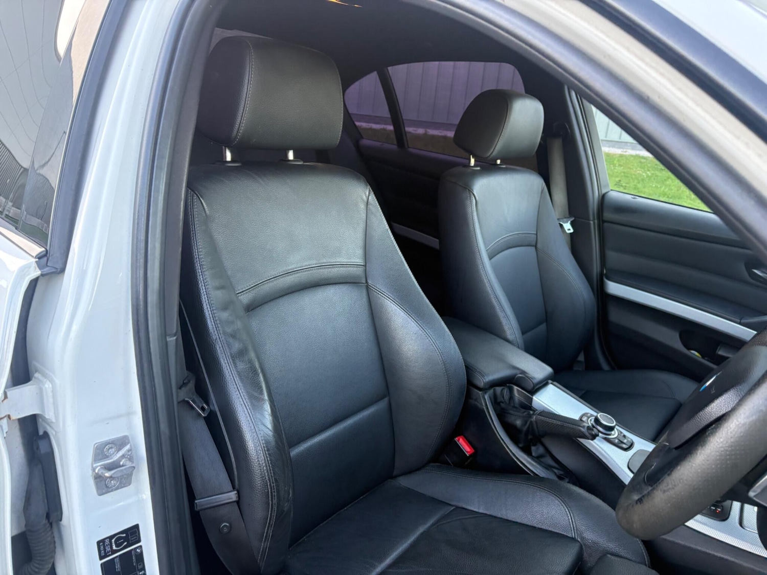 Used BMW 3 Series 2010 for sale - 78157142: Photo 24