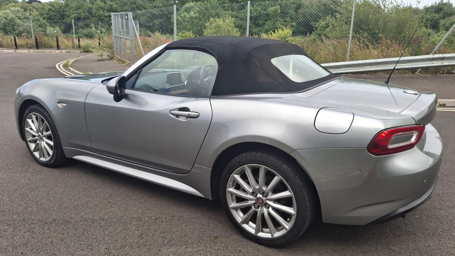 Used Fiat 124 Spider 2018 for sale - 76866347: Photo 11