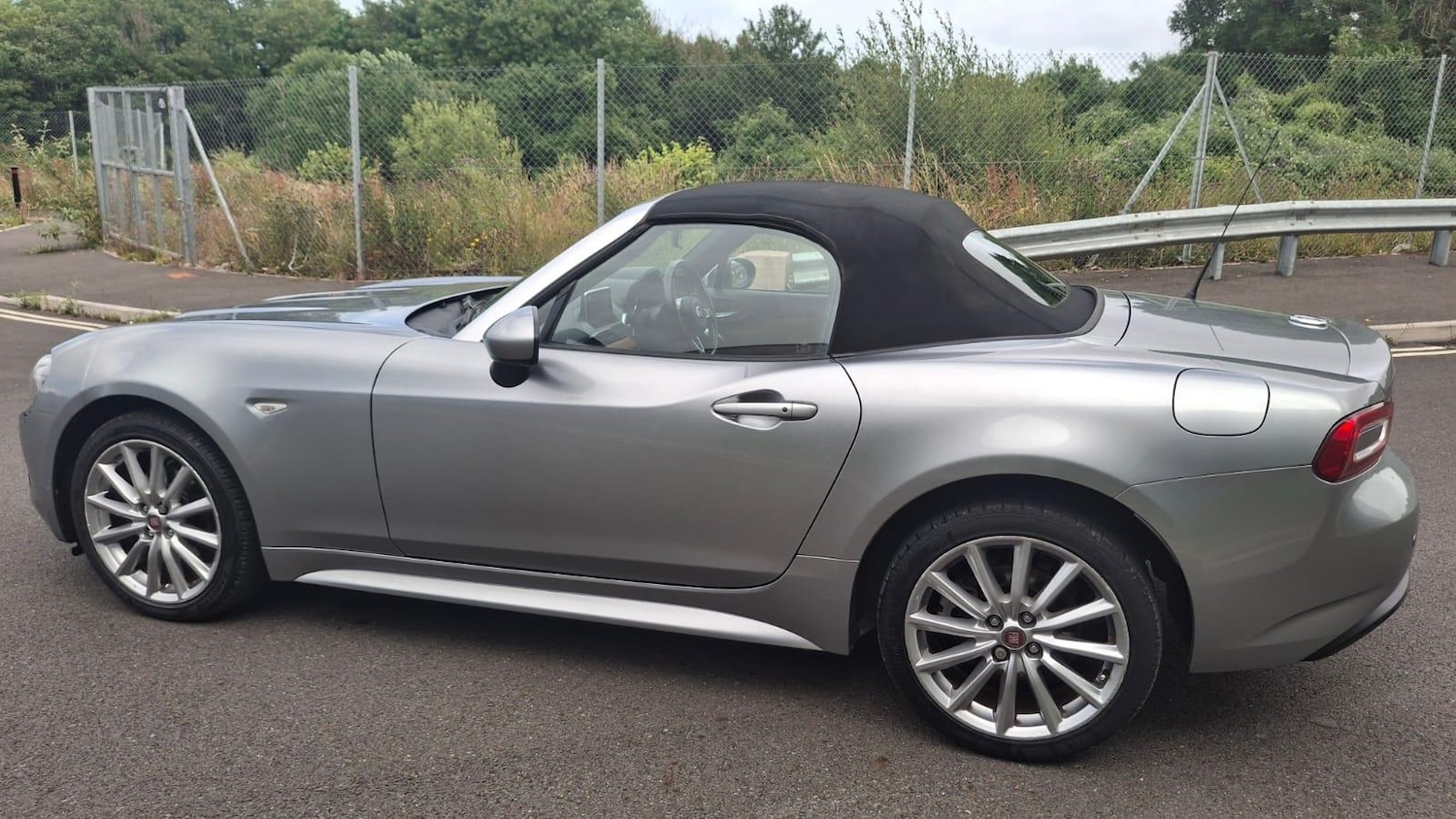 Used Fiat 124 Spider 2018 for sale - 76866347: Photo 12