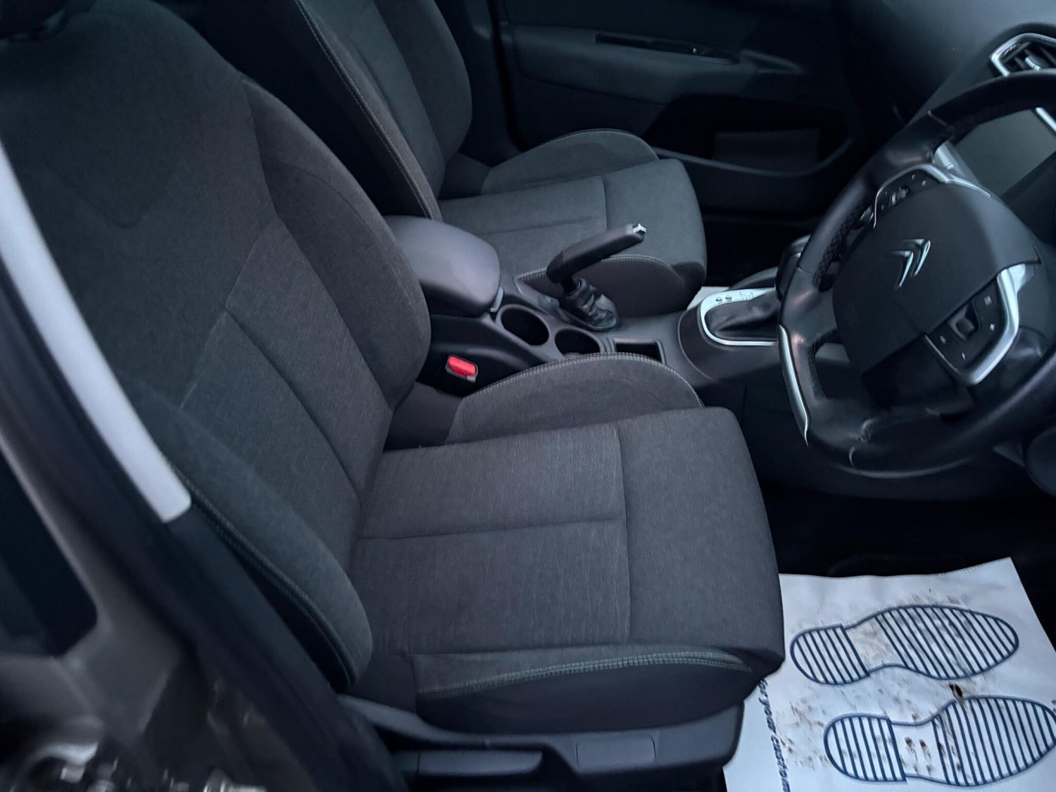 Used Citroen C4 2015 for sale - 77455256: Photo 2