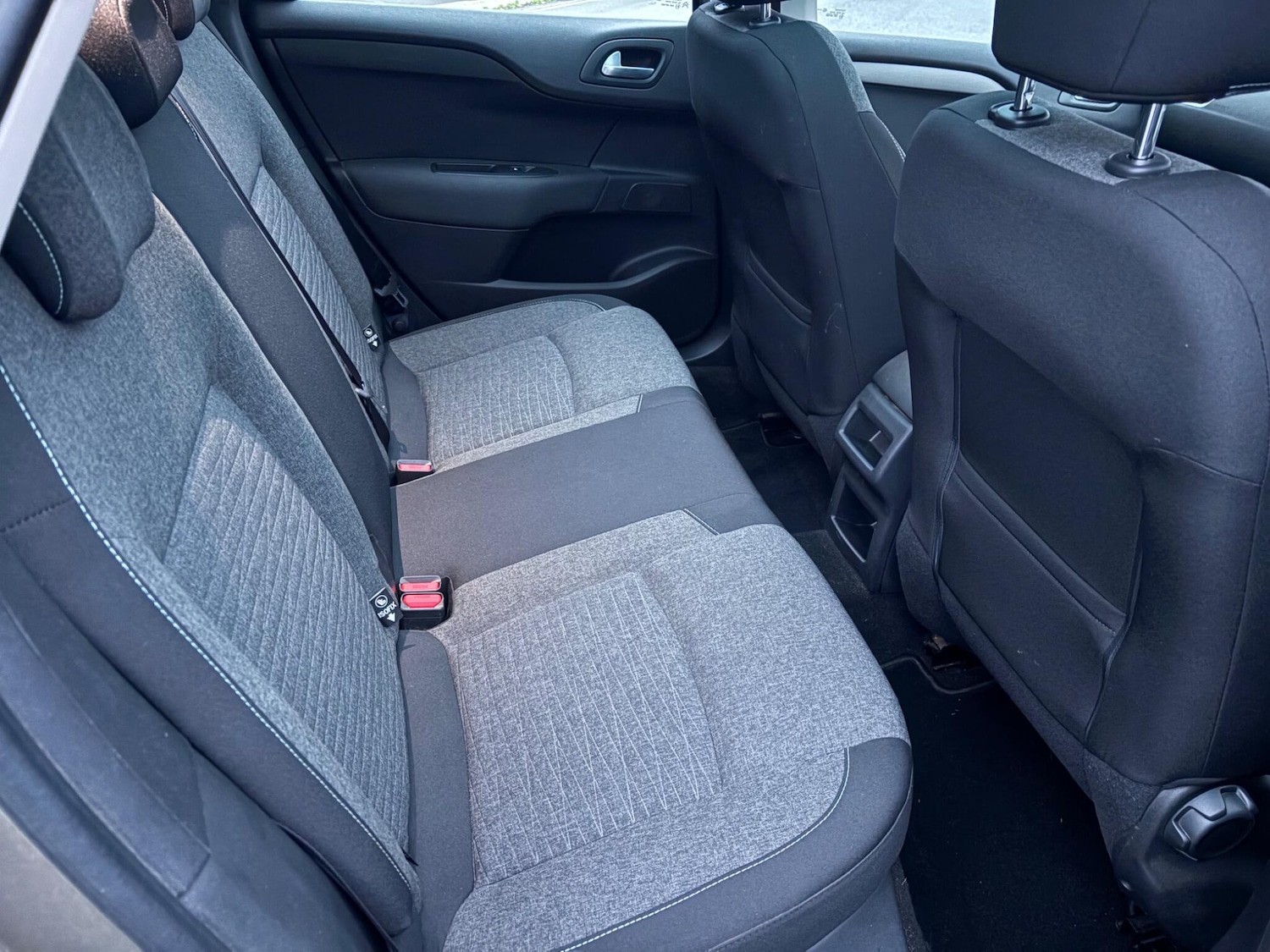 Used Citroen C4 2015 for sale - 77455256: Photo 3