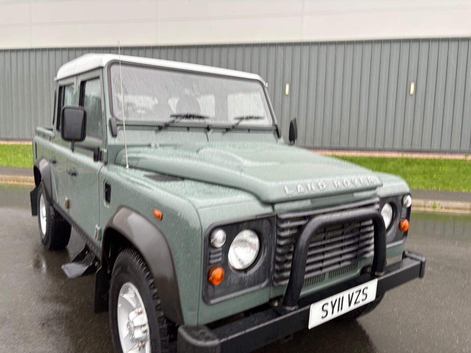 Used Land Rover Defender 2011 for sale - 77267295: Photo 15