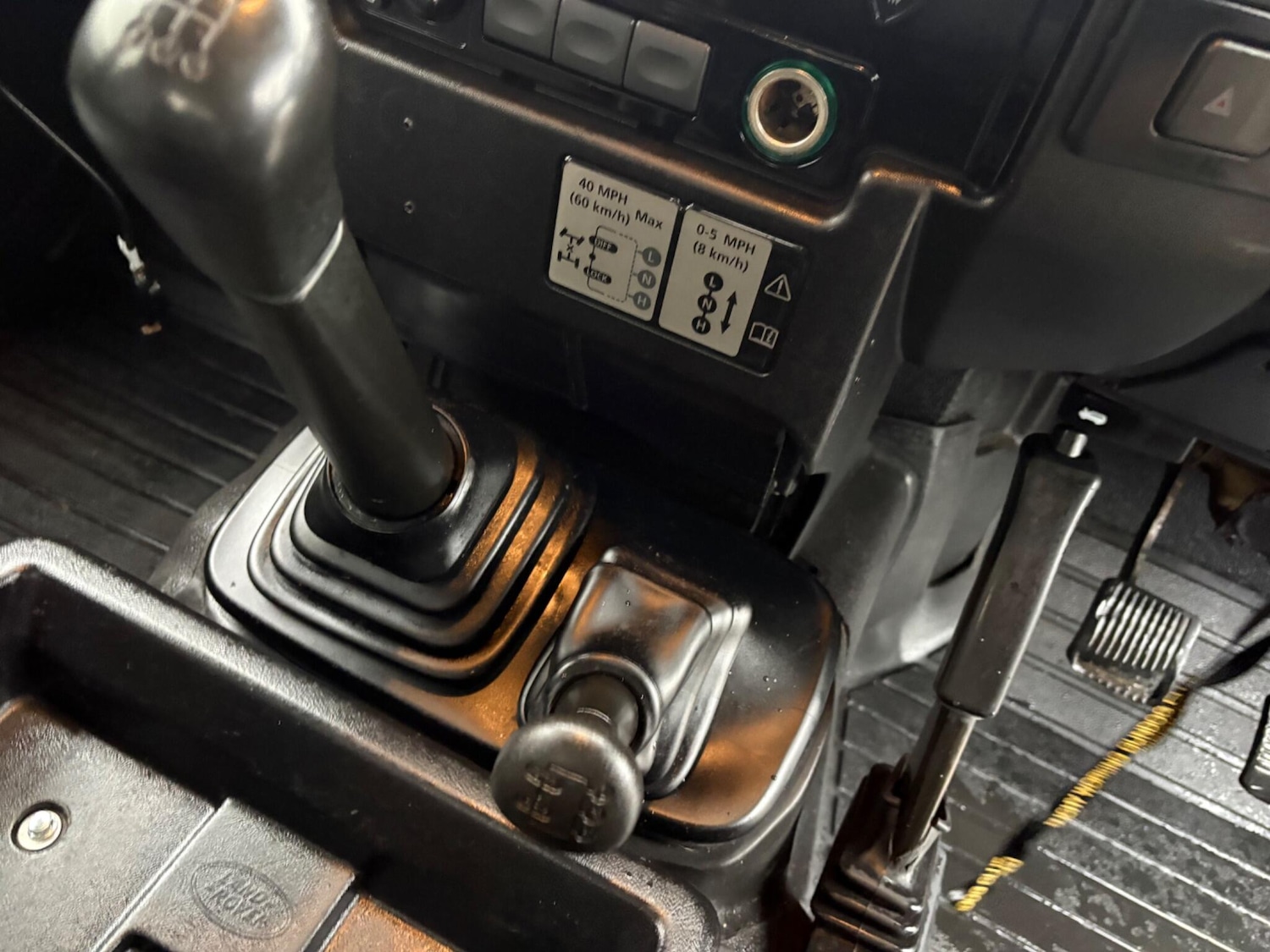 Used Land Rover Defender 2011 for sale - 77267295: Photo 34