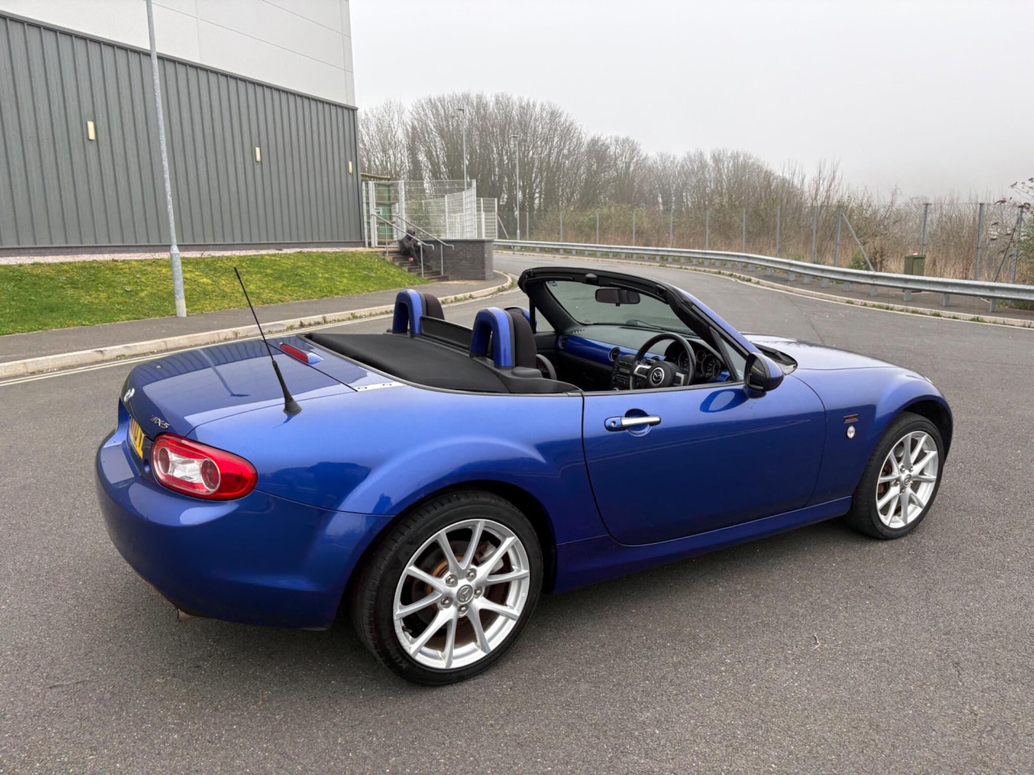 Used Mazda MX-5 2010 for sale - 77939885: Photo 13