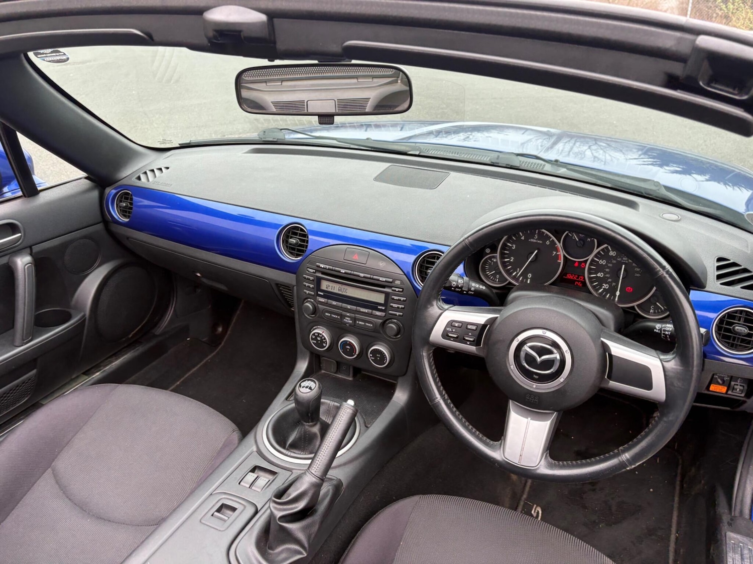 Used Mazda MX-5 2010 for sale - 77939885: Photo 2