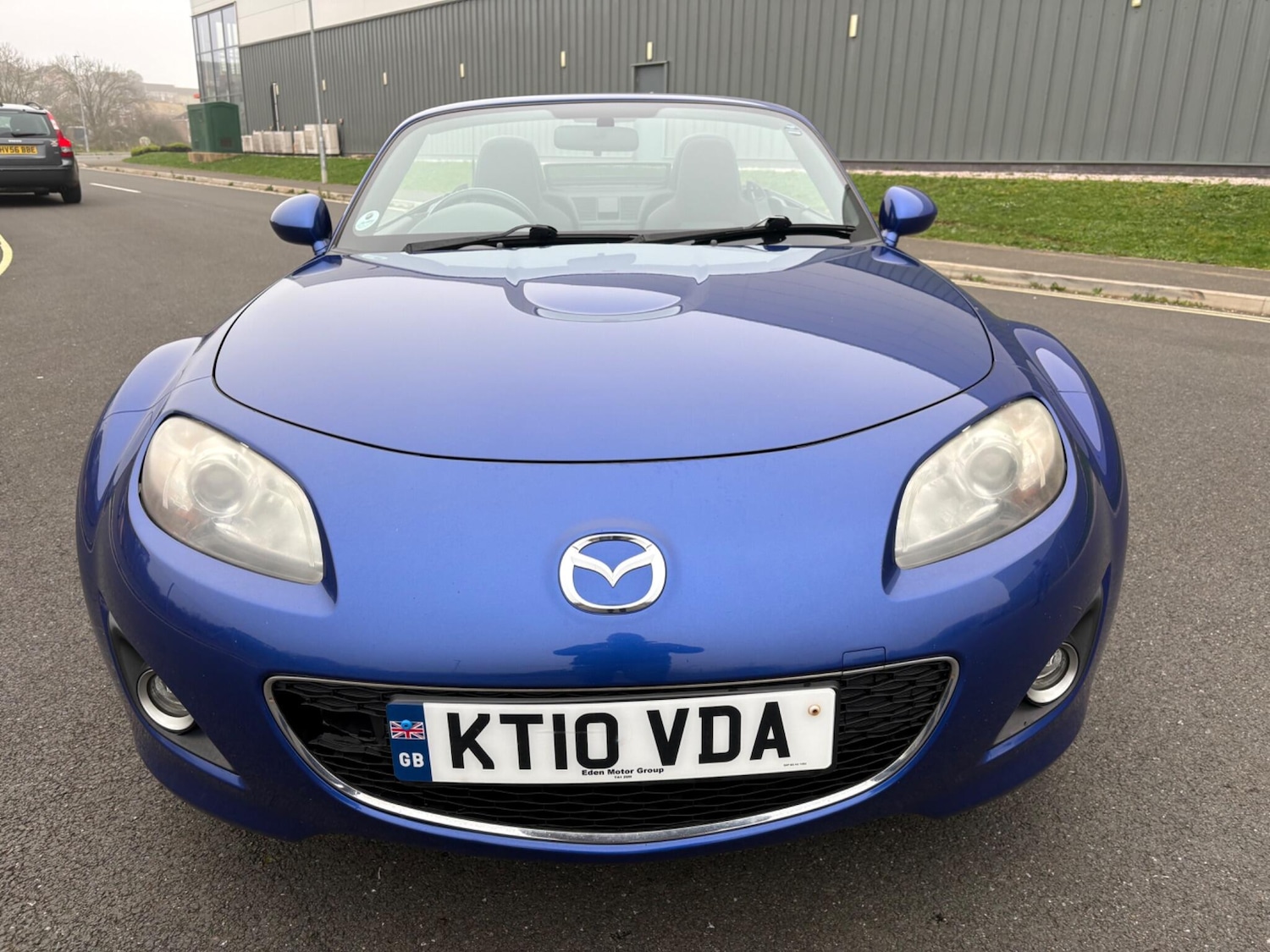 Used Mazda MX-5 2010 for sale - 77939885: Photo 3