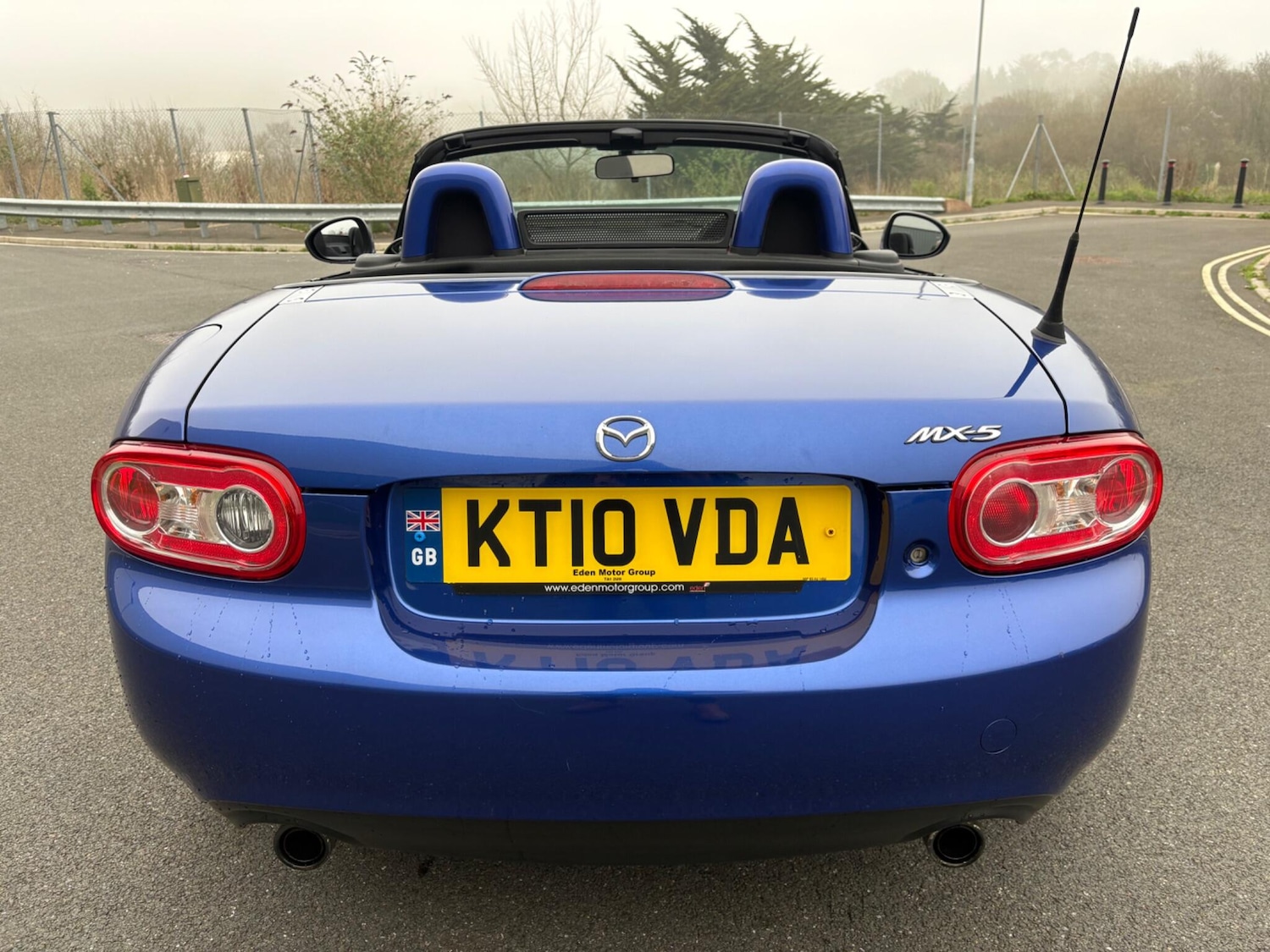 Used Mazda MX-5 2010 for sale - 77939885: Photo 5