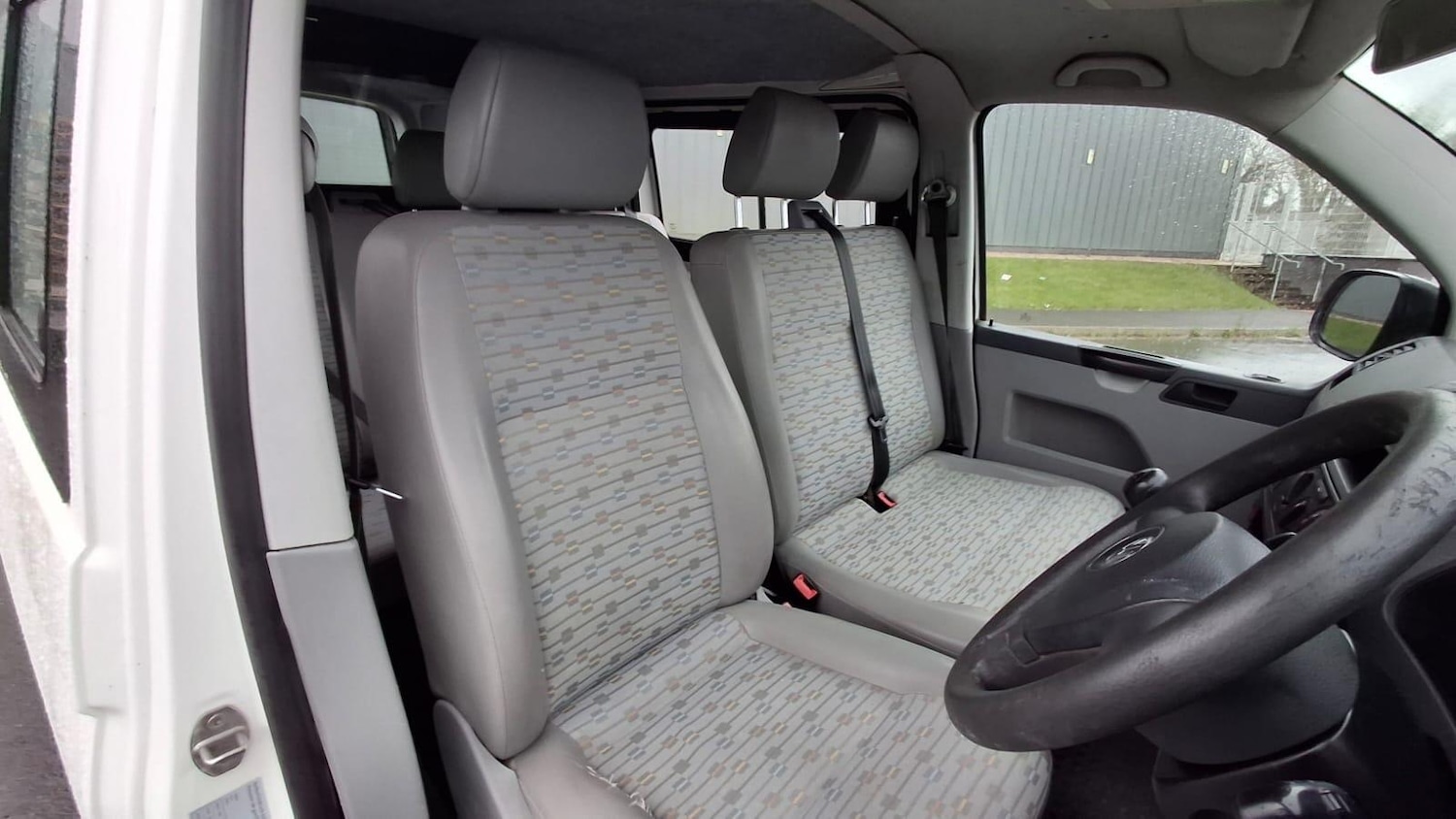 Used Volkswagen Transporter 2012 for sale - 76976427: Photo 24