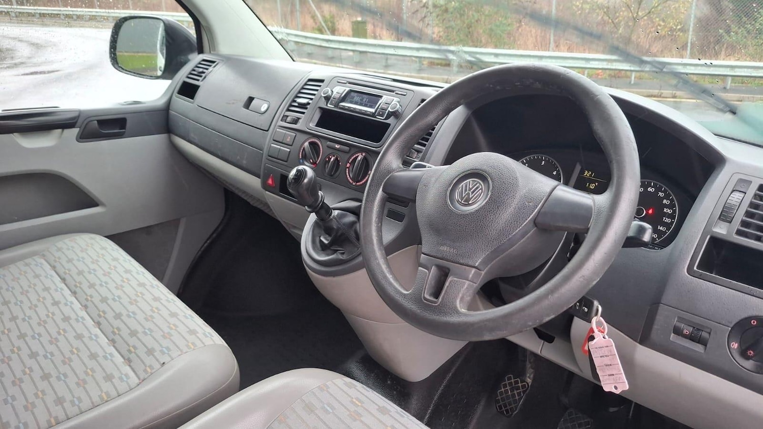 Used Volkswagen Transporter 2012 for sale - 76976427: Photo 27