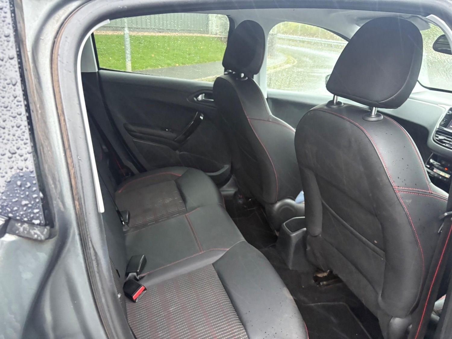 Used Peugeot 208 2017 for sale - 76866129: Photo 21