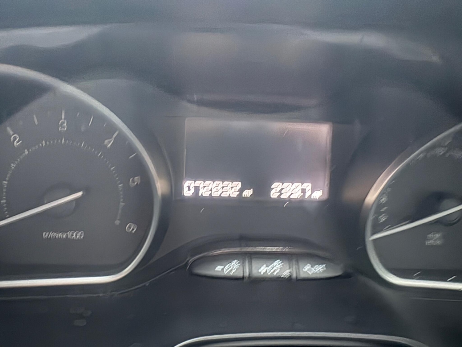 Used Peugeot 208 2017 for sale - 76866129: Photo 29