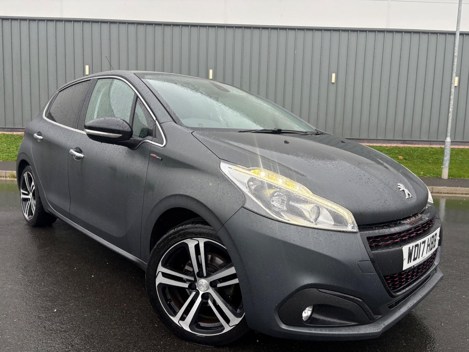 Used Peugeot 208 2017 for sale - 76866129: Photo 30