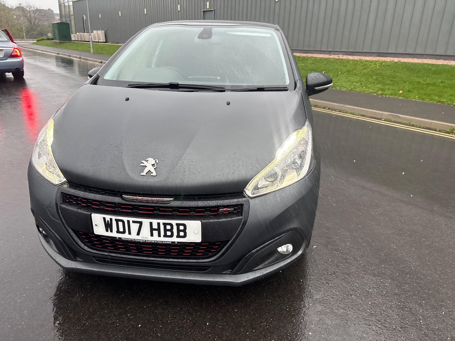 Used Peugeot 208 2017 for sale - 76866129: Photo 32
