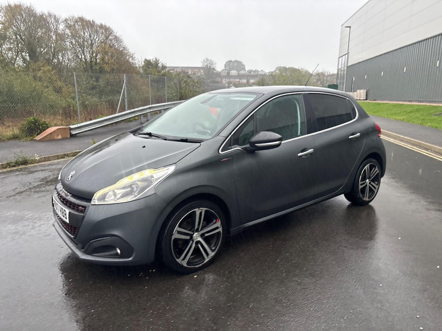 Used Peugeot 208 2017 for sale - 76866129: Photo 34