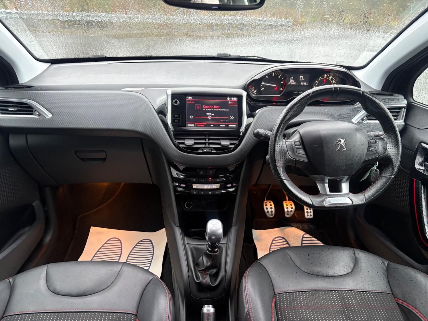 Used Peugeot 208 2017 for sale - 76866129: Photo 4