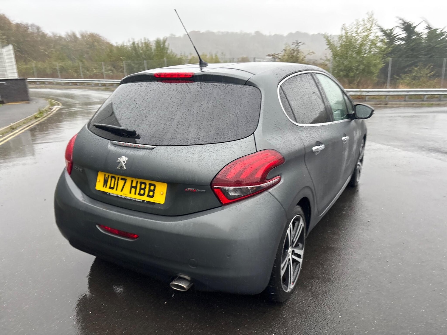 Used Peugeot 208 2017 for sale - 76866129: Photo 46