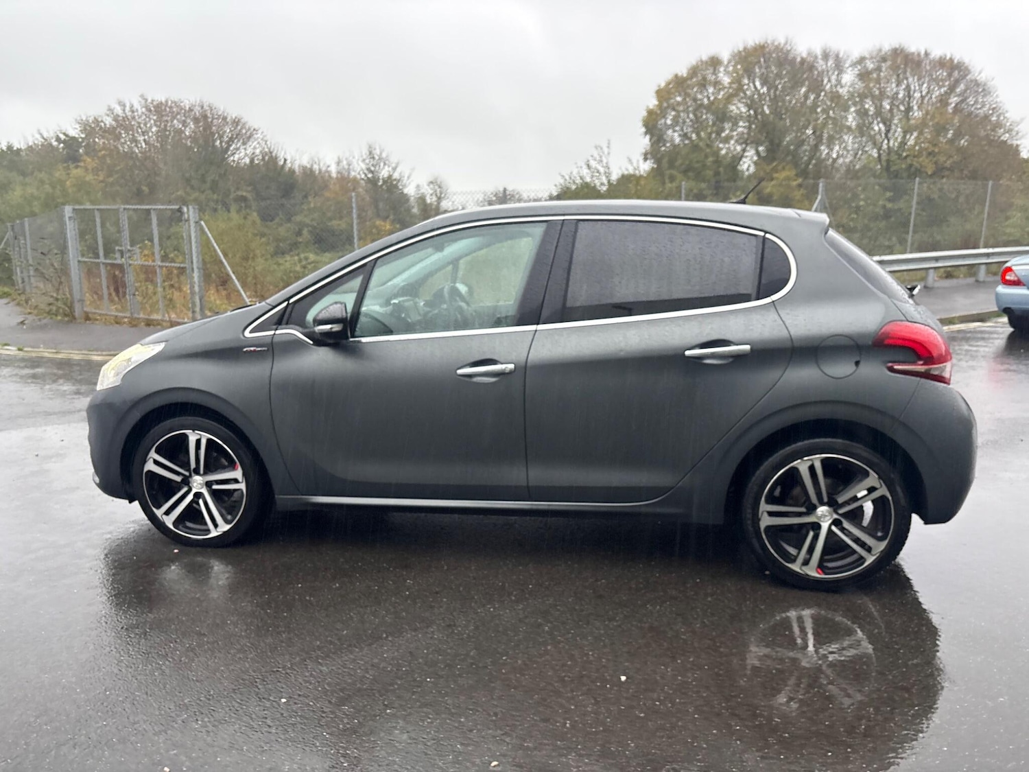 Used Peugeot 208 2017 for sale - 76866129: Photo 49