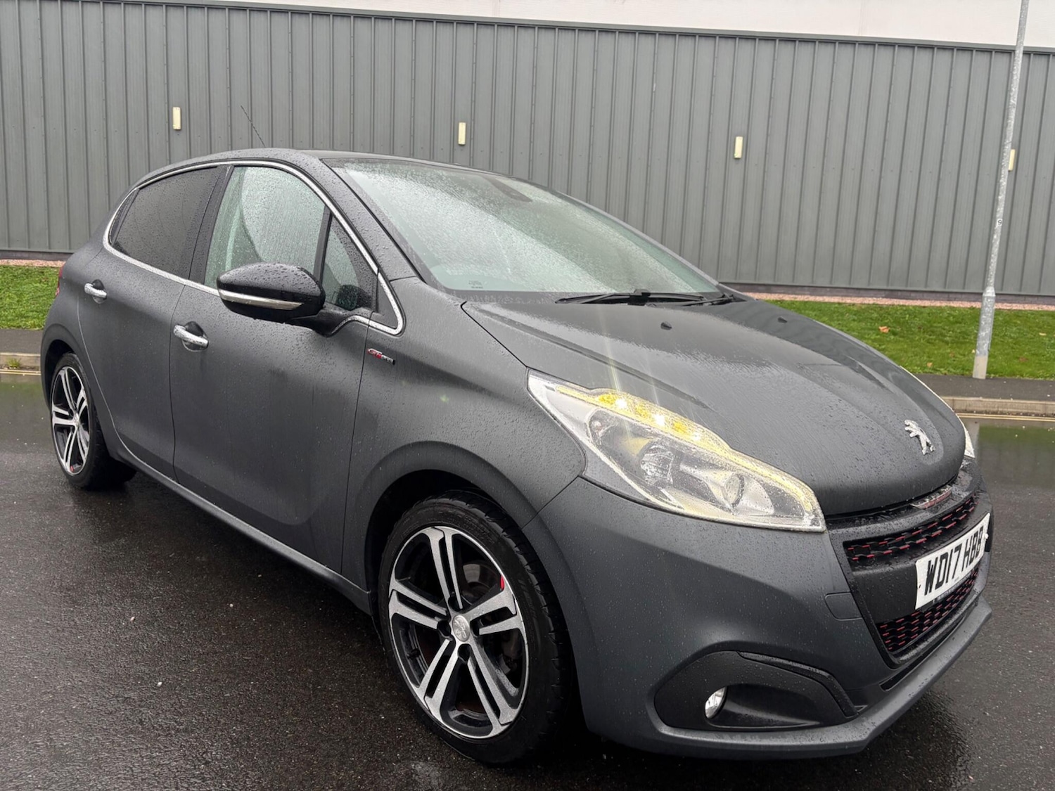 Used Peugeot 208 2017 for sale - 76866129: Photo 9