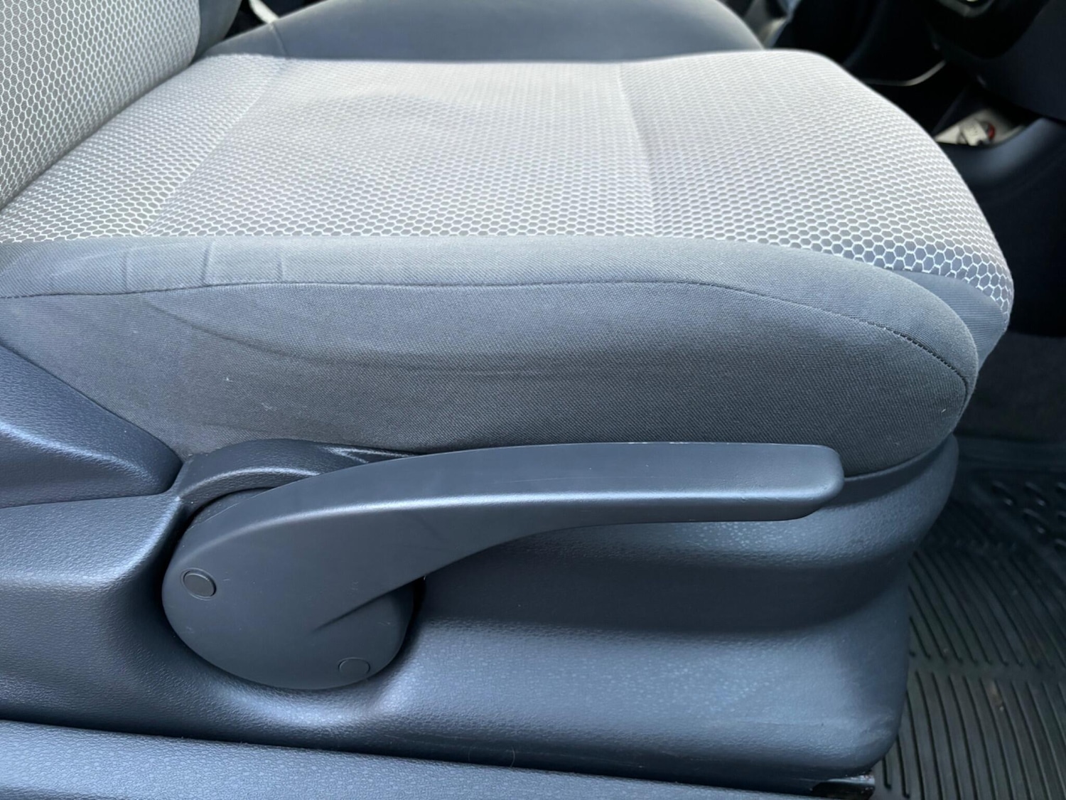 Used Volkswagen Fox 2011 for sale - 76989885: Photo 35