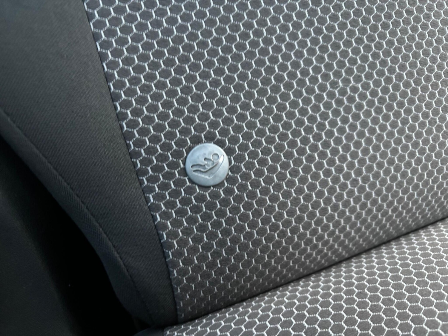 Used Volkswagen Fox 2011 for sale - 76989885: Photo 42