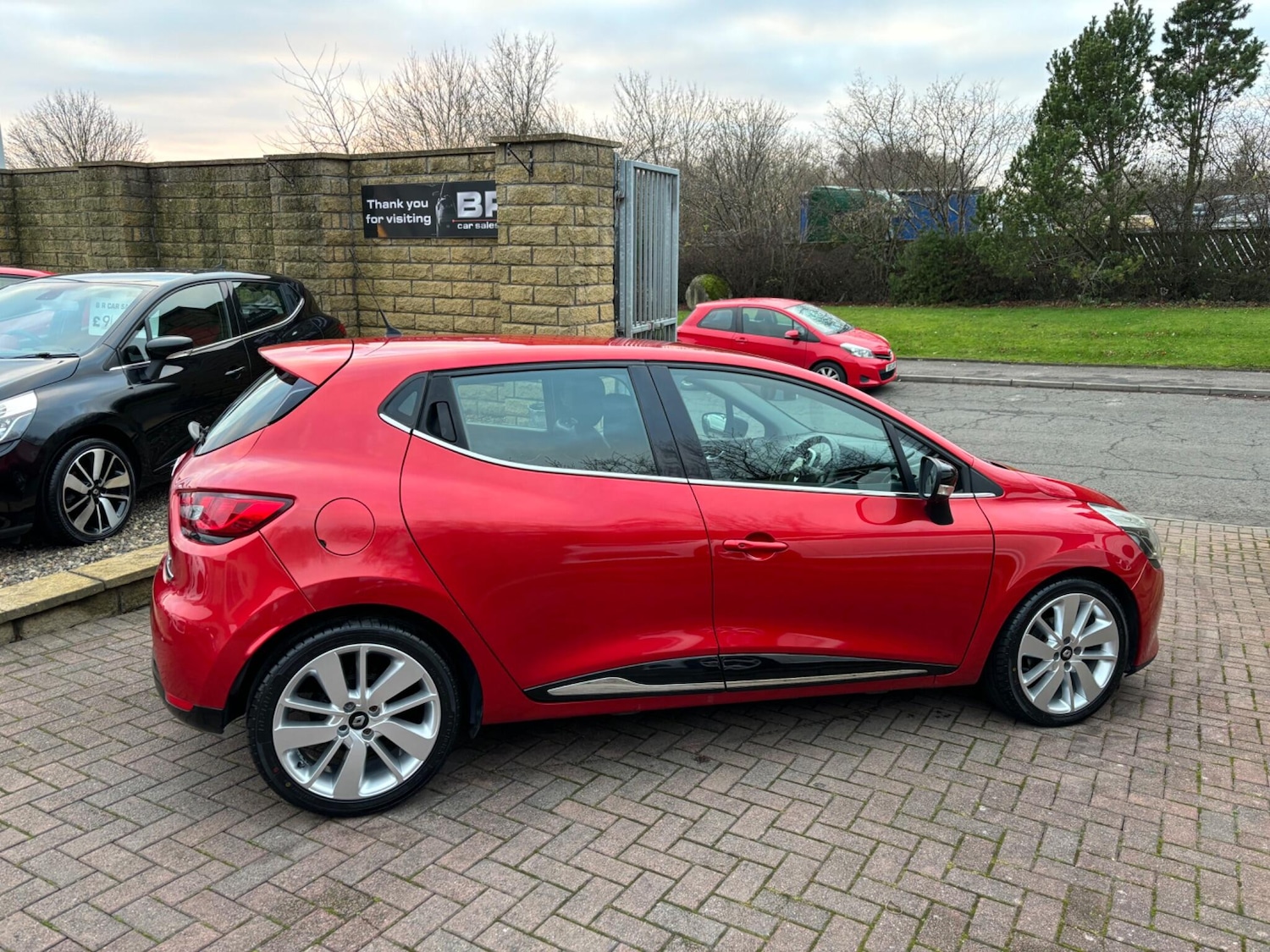 Used Renault Clio 2016 for sale - 76936117: Photo 12