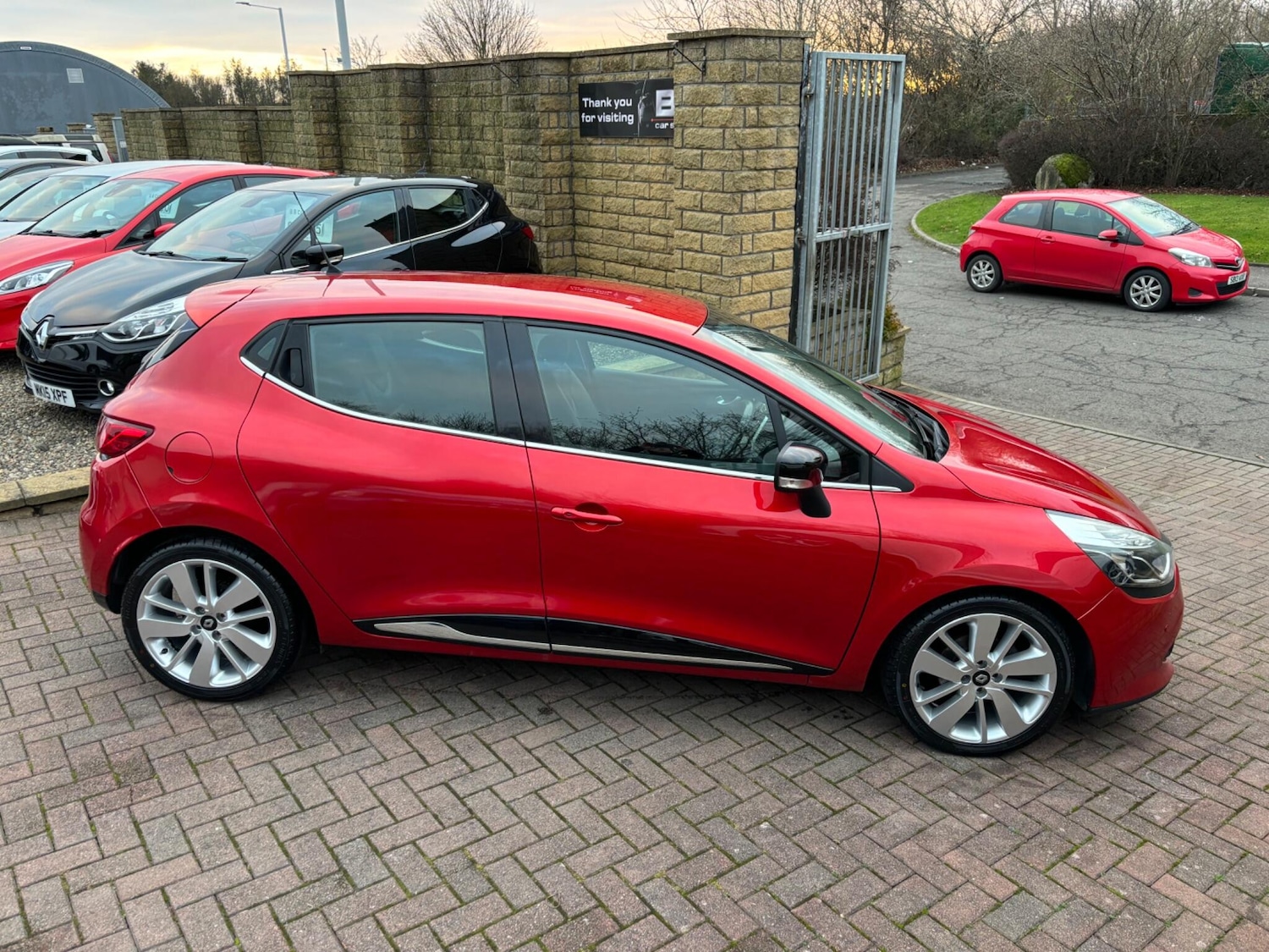 Used Renault Clio 2016 for sale - 76936117: Photo 13