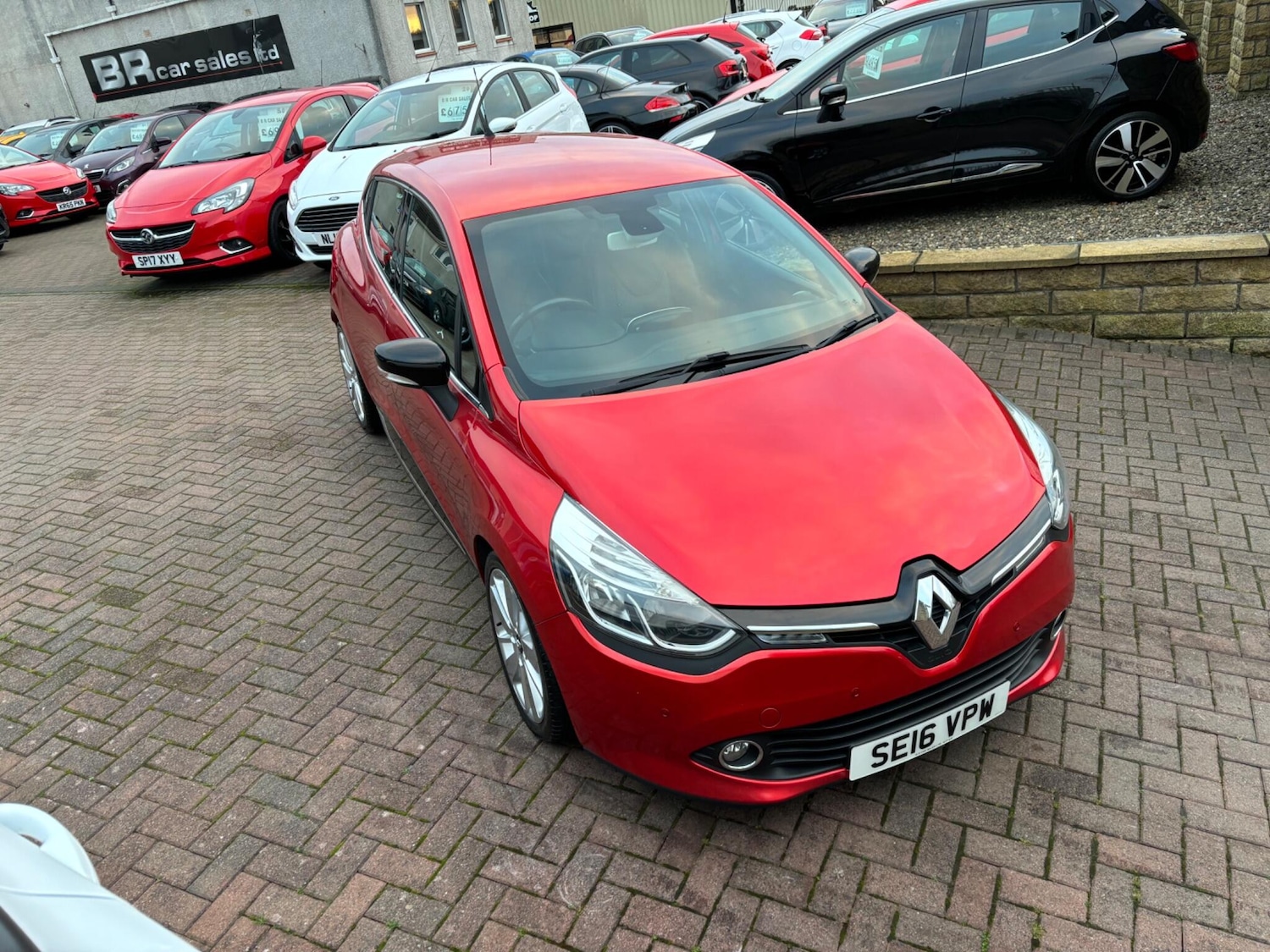 Used Renault Clio 2016 for sale - 76936117: Photo 14