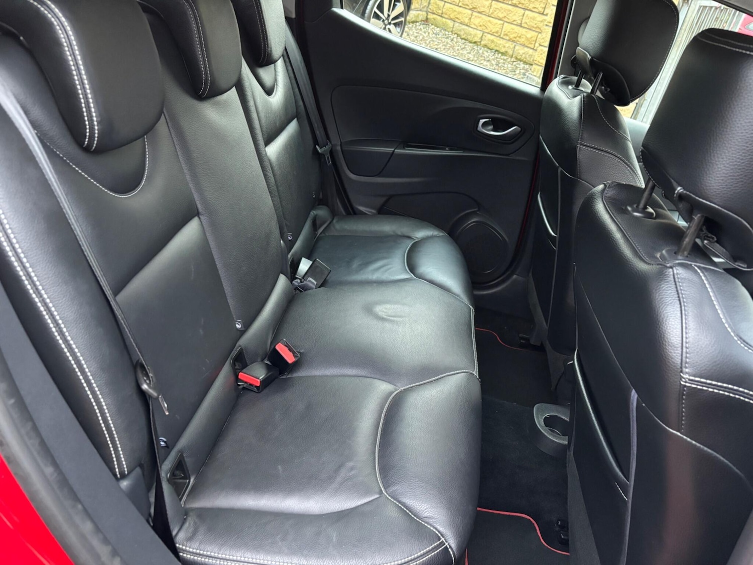 Used Renault Clio 2016 for sale - 76936117: Photo 33