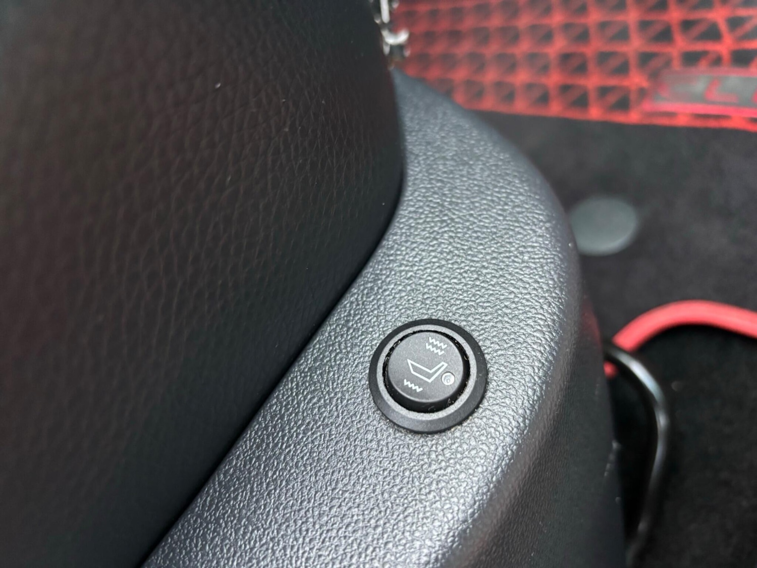 Used Renault Clio 2016 for sale - 76936117: Photo 41