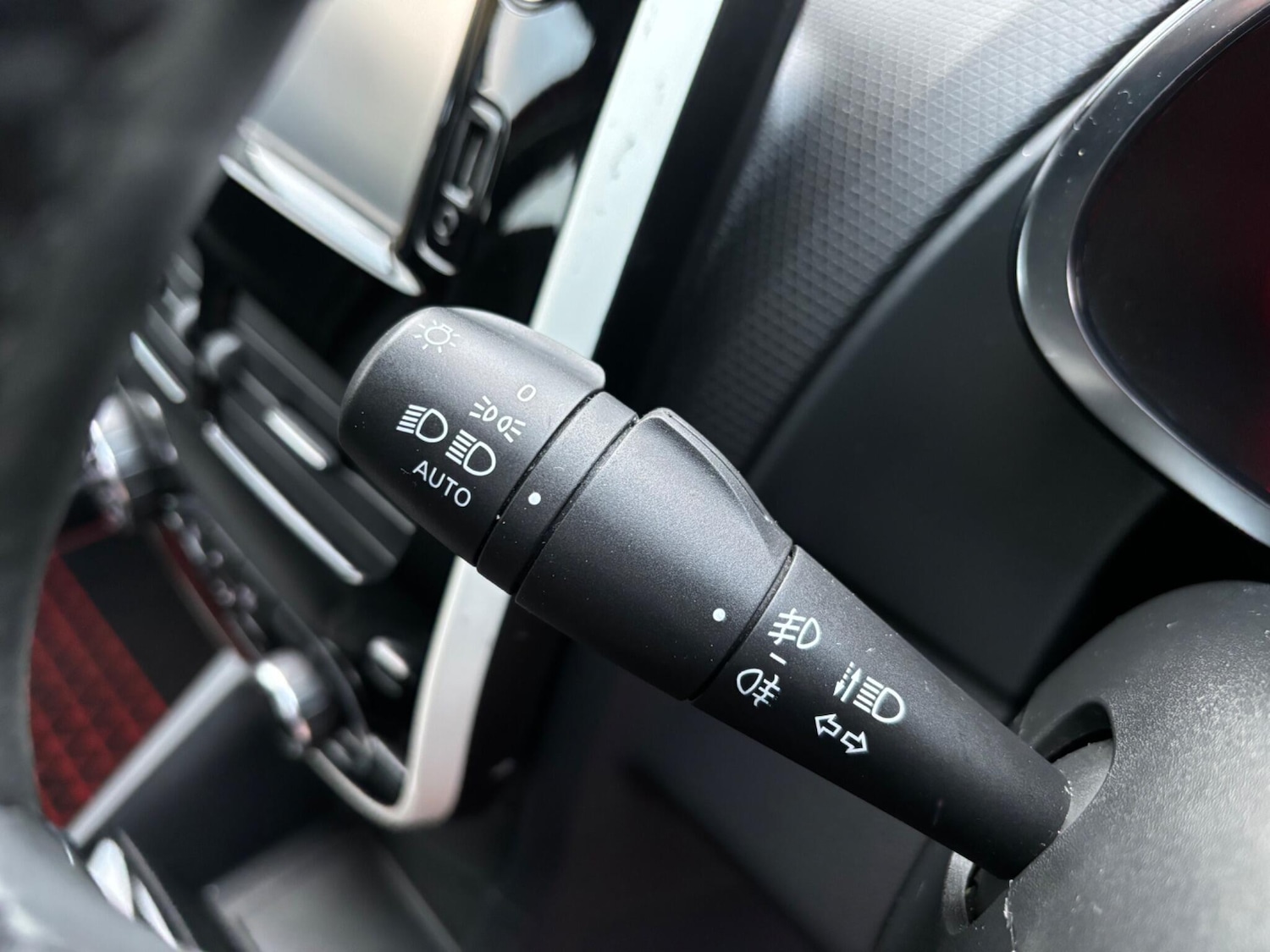 Used Renault Clio 2016 for sale - 76936117: Photo 46