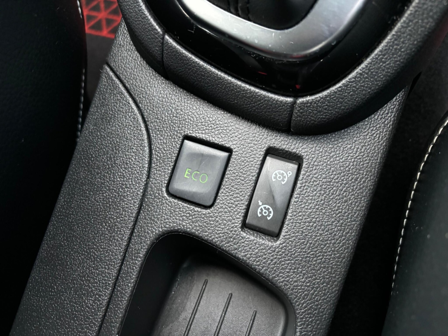 Used Renault Clio 2016 for sale - 76936117: Photo 48