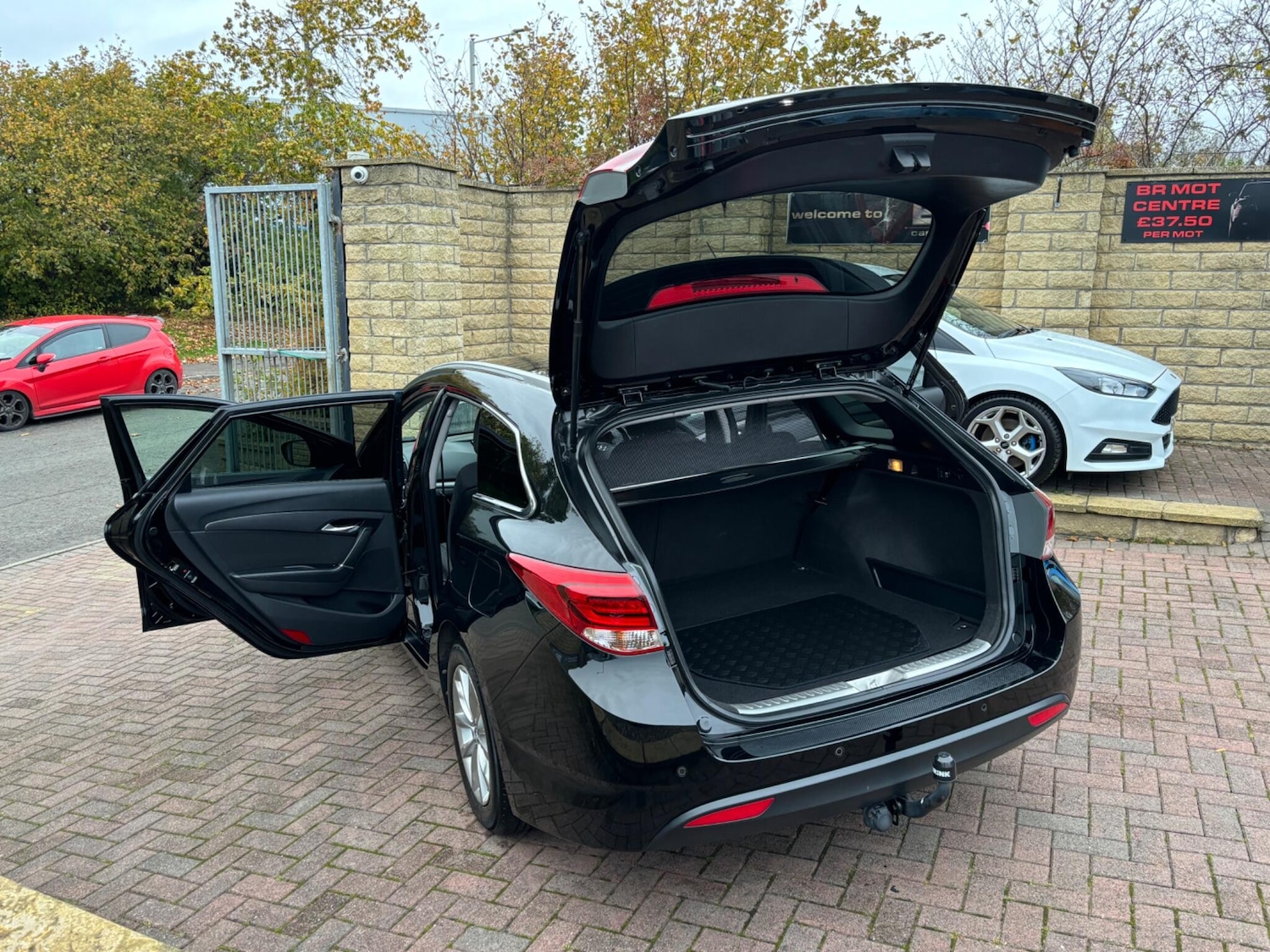 Used Hyundai i40 2017 for sale - 76425316: Photo 86