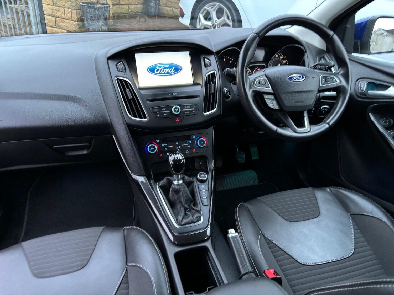 Used Ford Focus 2015 for sale - 76349085: Photo 25