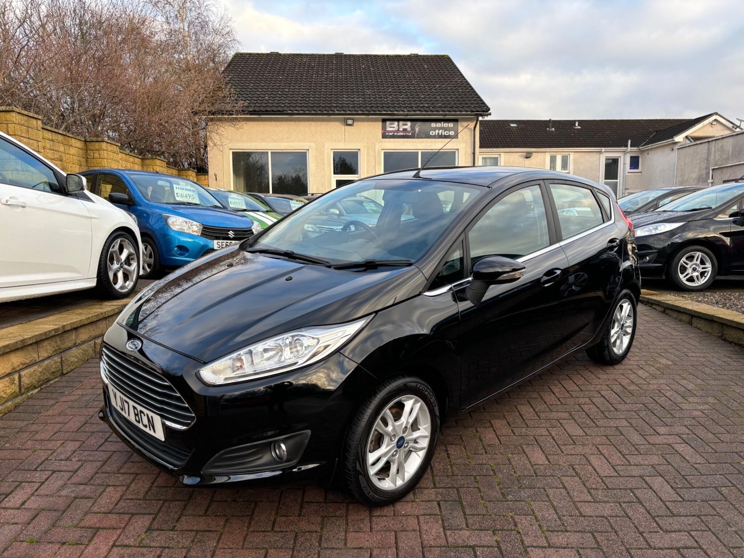 Used Ford Fiesta 2017 for sale - 76849697: Photo 1