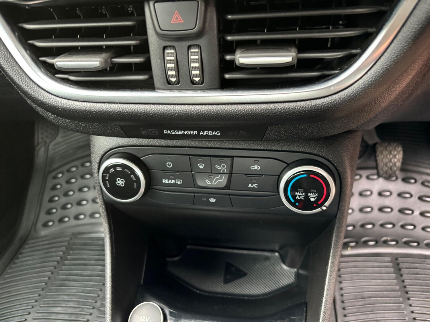 Used Ford Fiesta 2019 for sale - 75741240: Photo 44