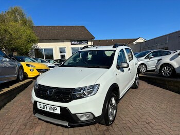 Used Dacia Sandero Stepway 2017 for sale - 78416537: Photo