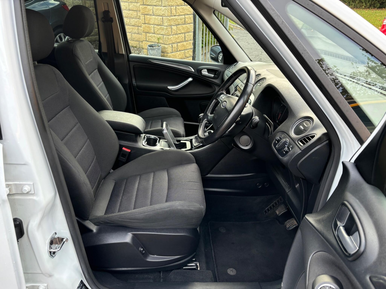 Used Ford Galaxy 2014 for sale - 75857862: Photo 25
