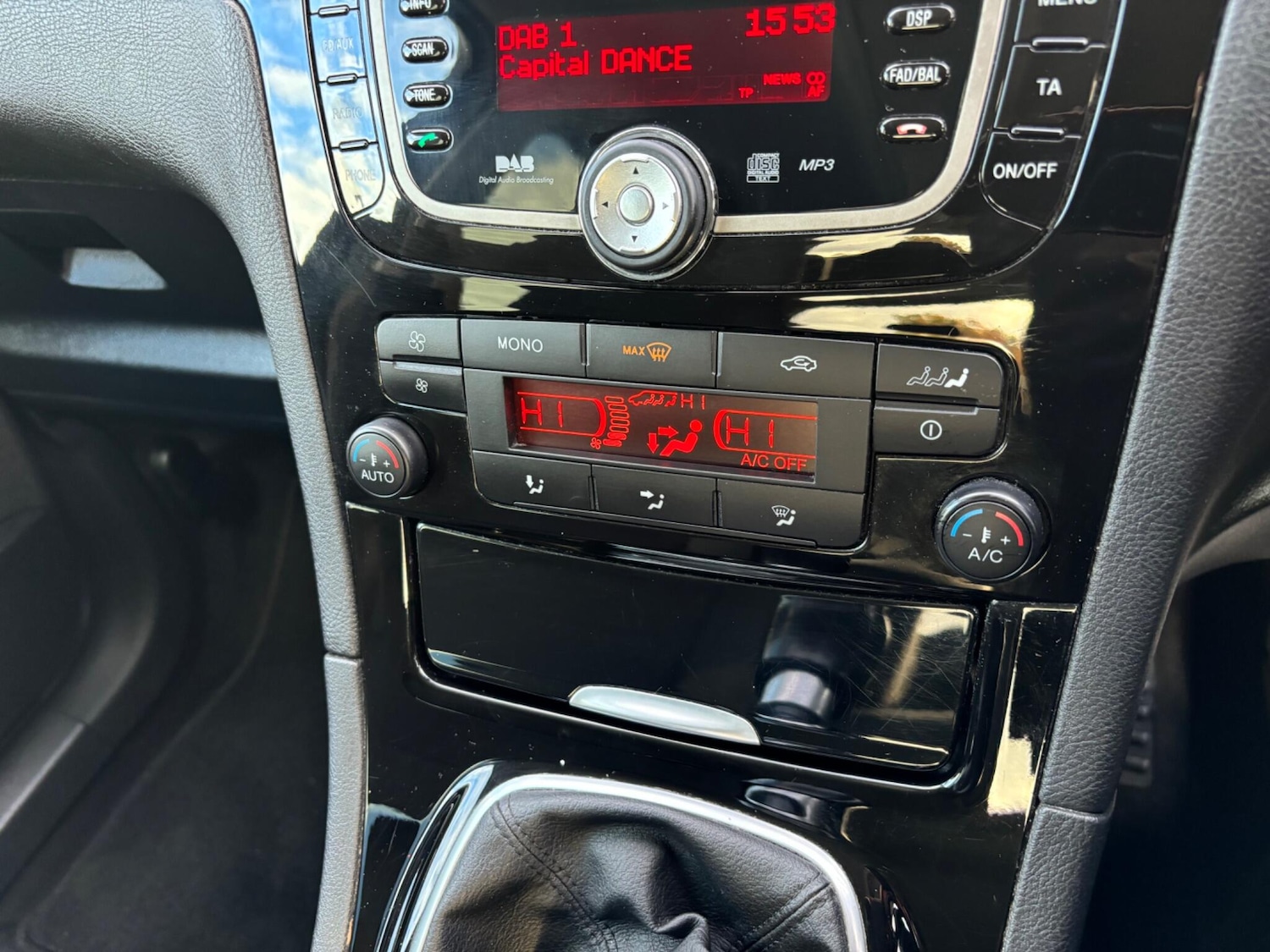 Used Ford Galaxy 2014 for sale - 75857862: Photo 41
