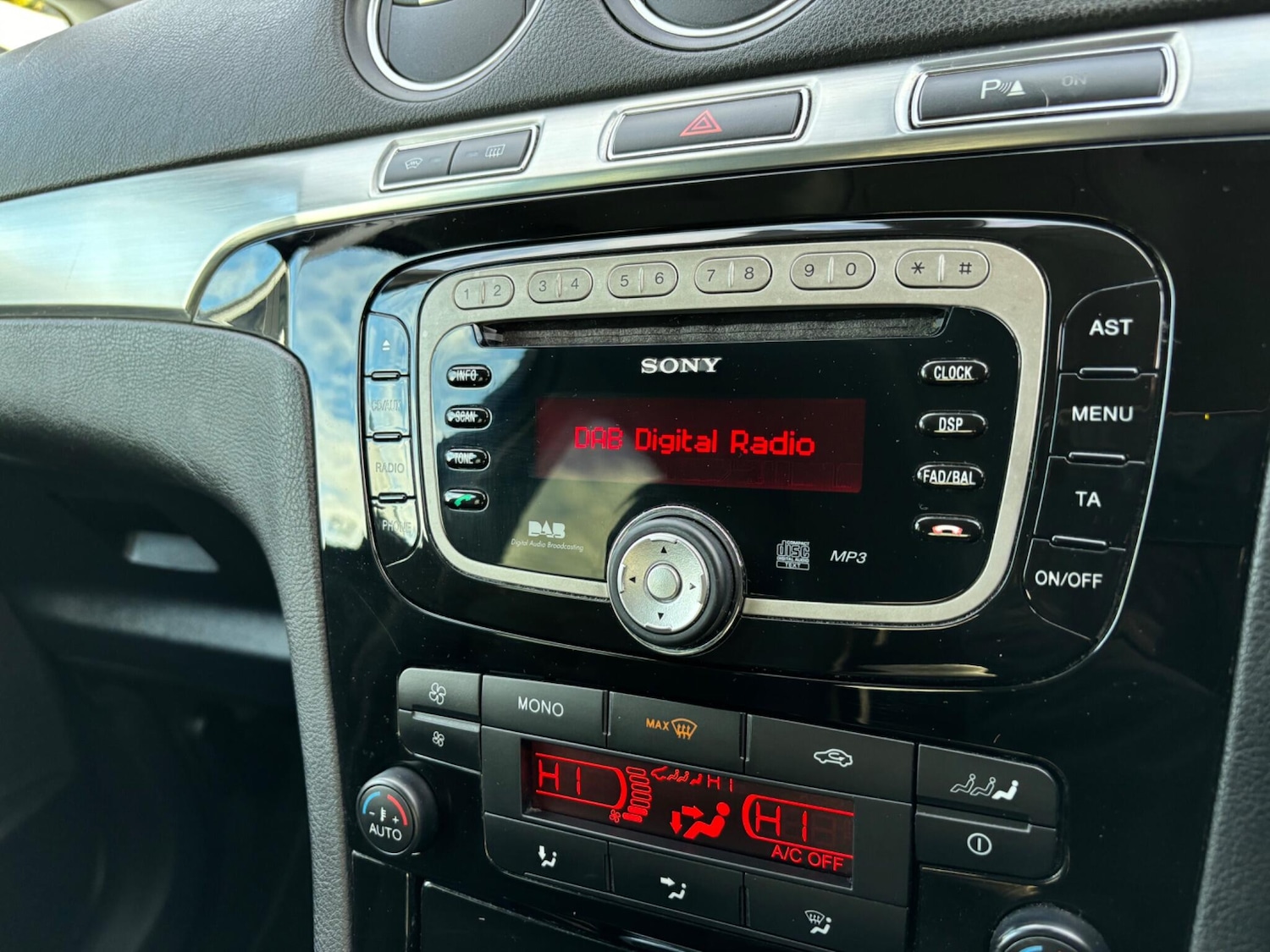 Used Ford Galaxy 2014 for sale - 75857862: Photo 43
