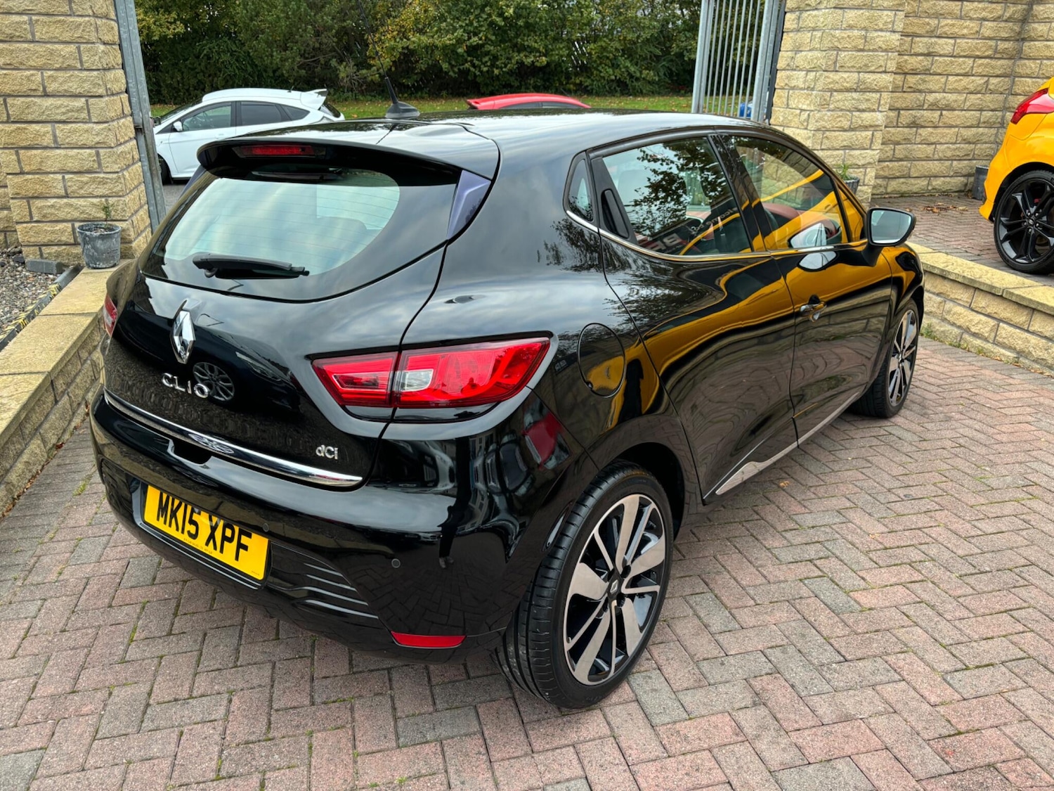 Used Renault Clio 2015 for sale - 76179731: Photo 13