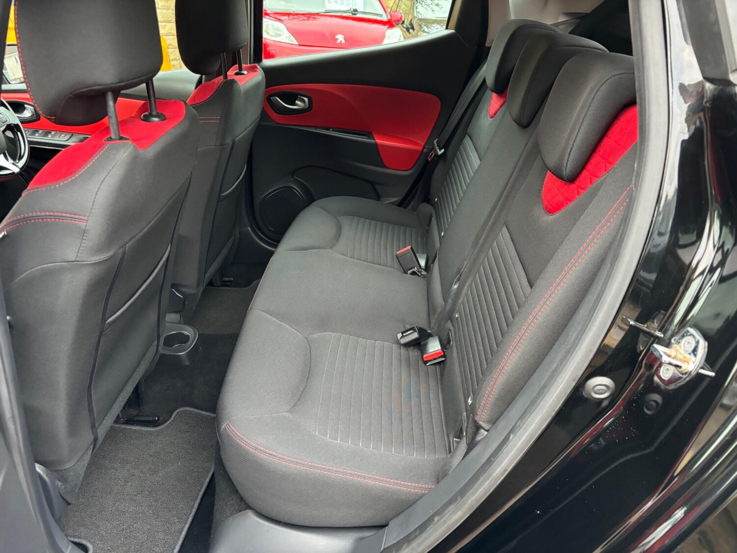 Used Renault Clio 2015 for sale - 76179731: Photo 33