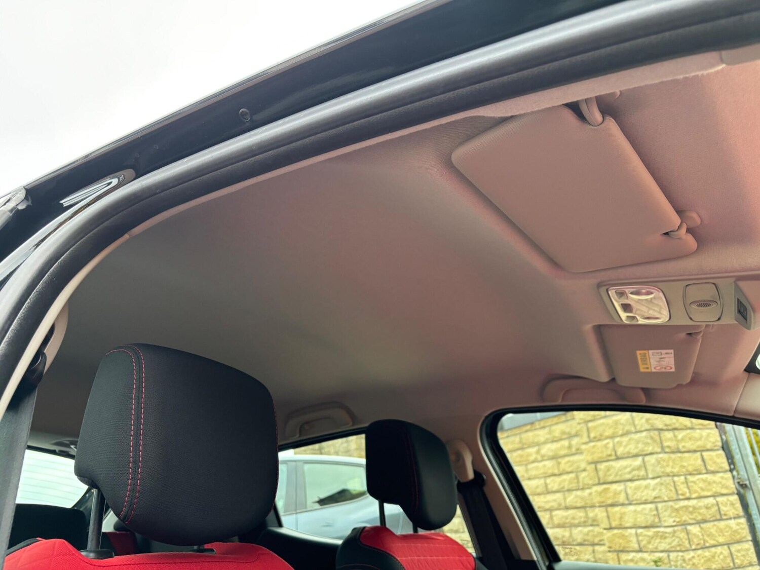 Used Renault Clio 2015 for sale - 76179731: Photo 39