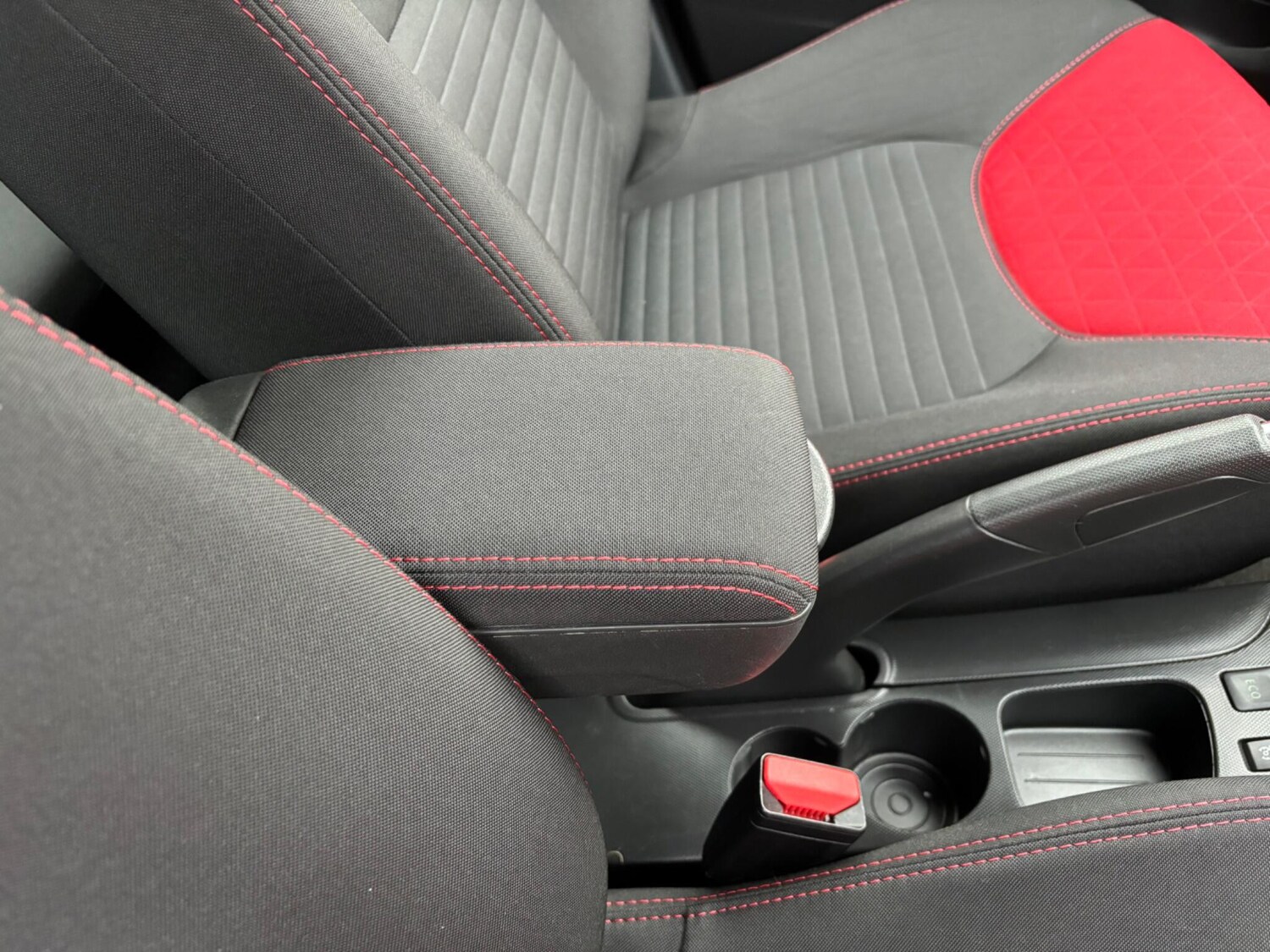 Used Renault Clio 2015 for sale - 76179731: Photo 57