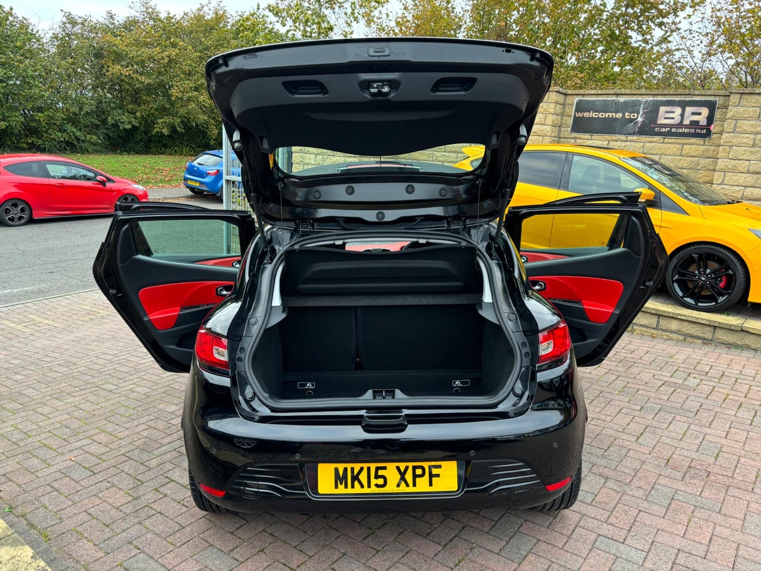 Used Renault Clio 2015 for sale - 76179731: Photo 70