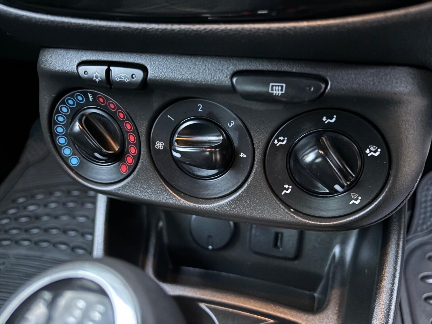 Used Vauxhall Corsa for sale - 77683173: Photo 37