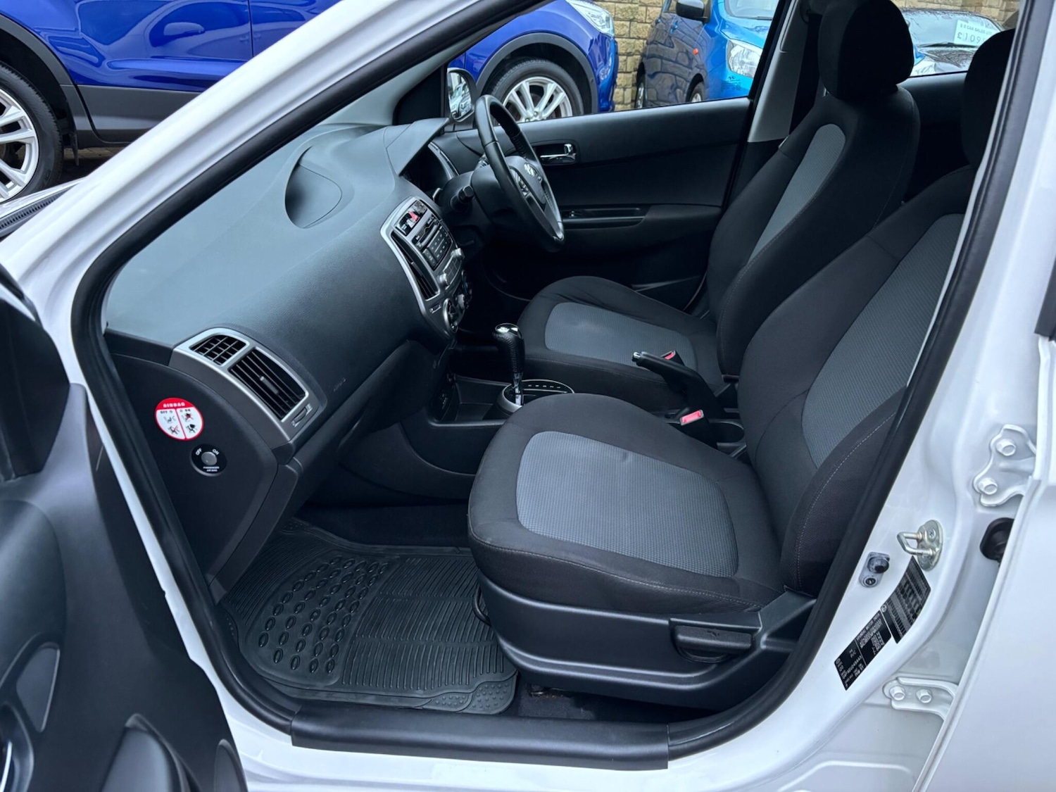 Used Hyundai i20 2014 for sale - 77203773: Photo 22