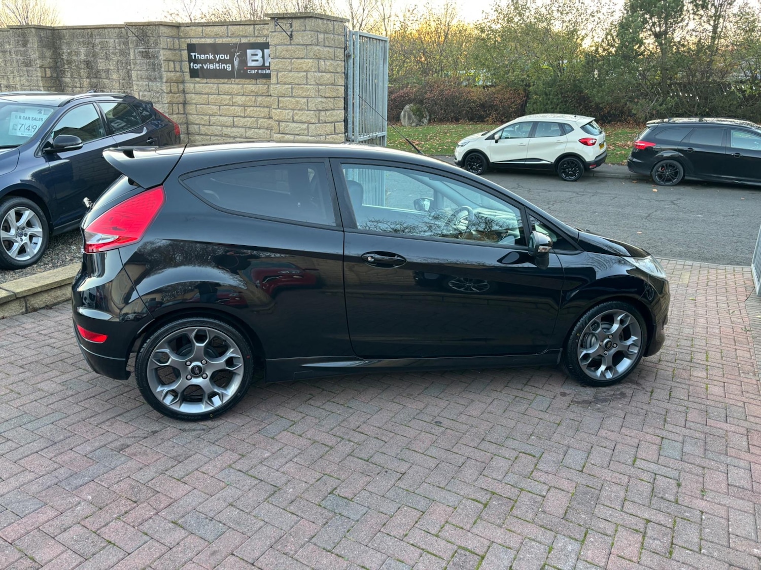 Used Ford Fiesta 2011 for sale - 76990956: Photo 12